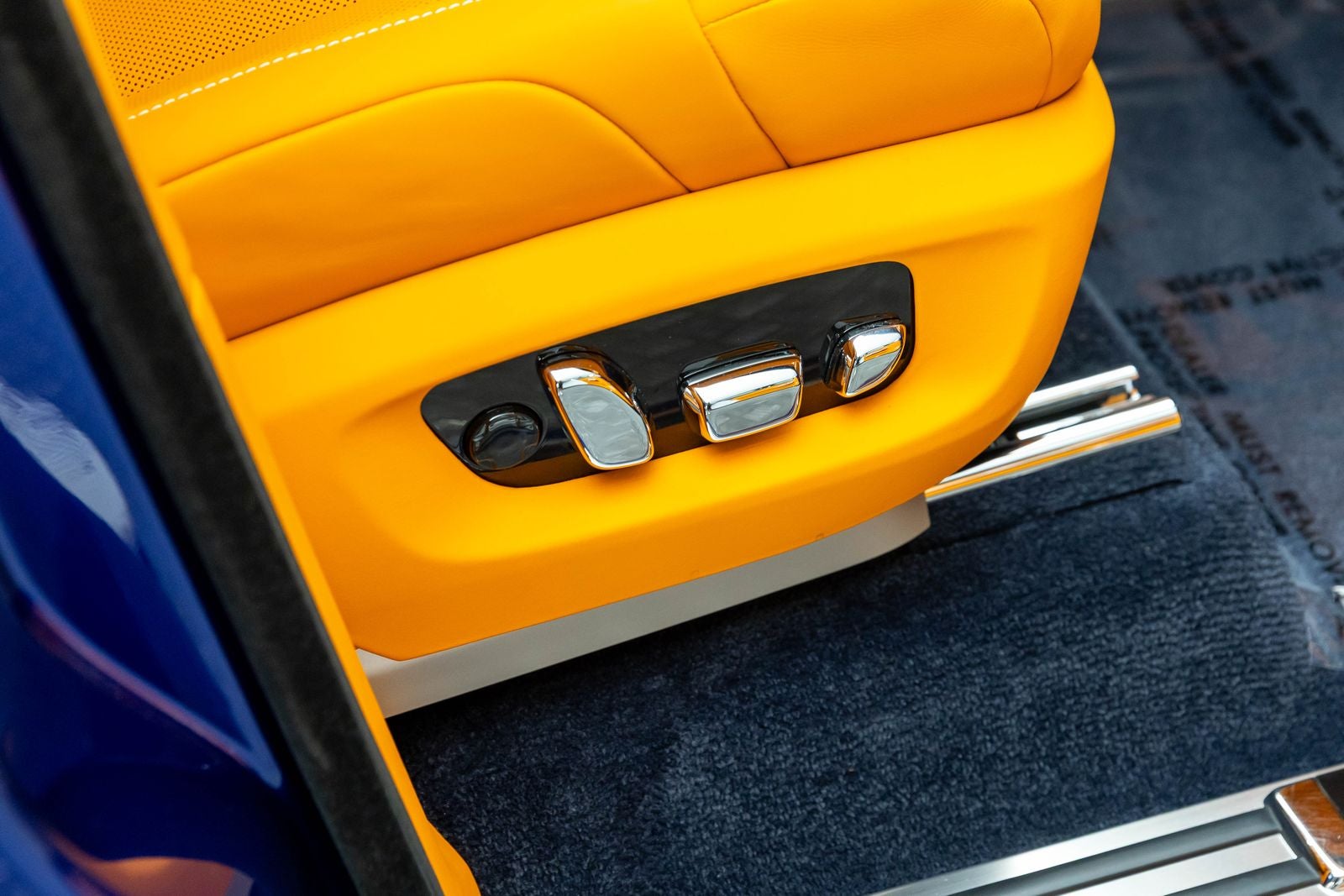 Rolls-Royce Phantom Sedán 2023