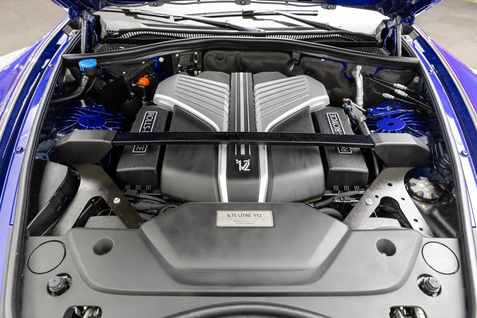 Rolls-Royce Phantom Sedán 2023