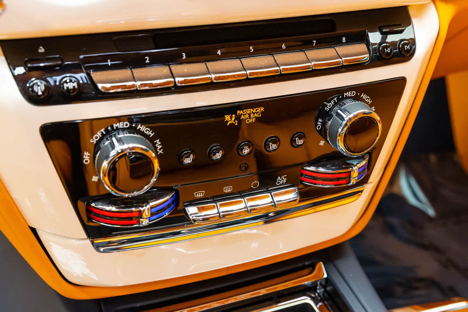 Rolls-Royce Phantom Sedán 2023