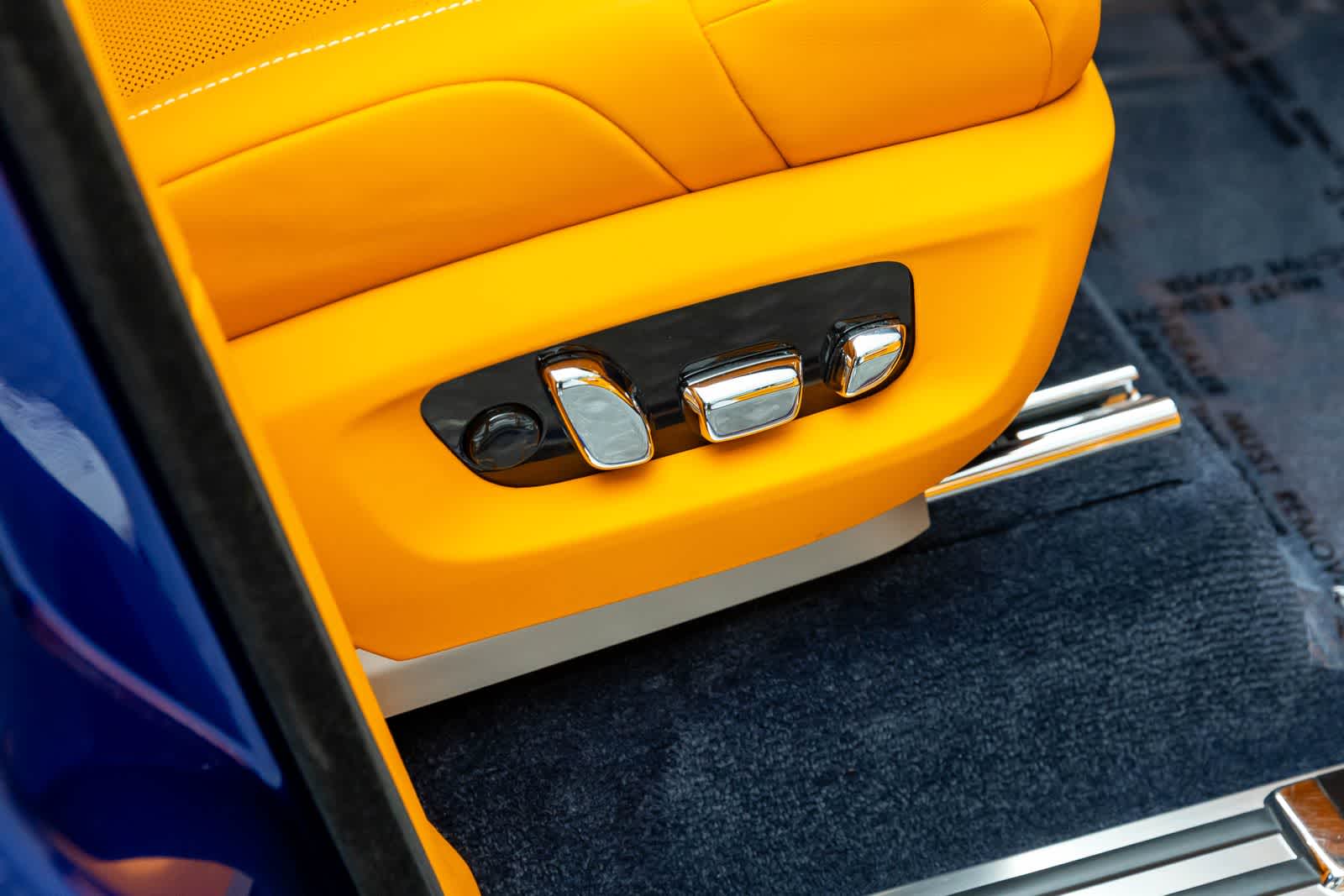 Rolls-Royce Phantom Sedán 2023