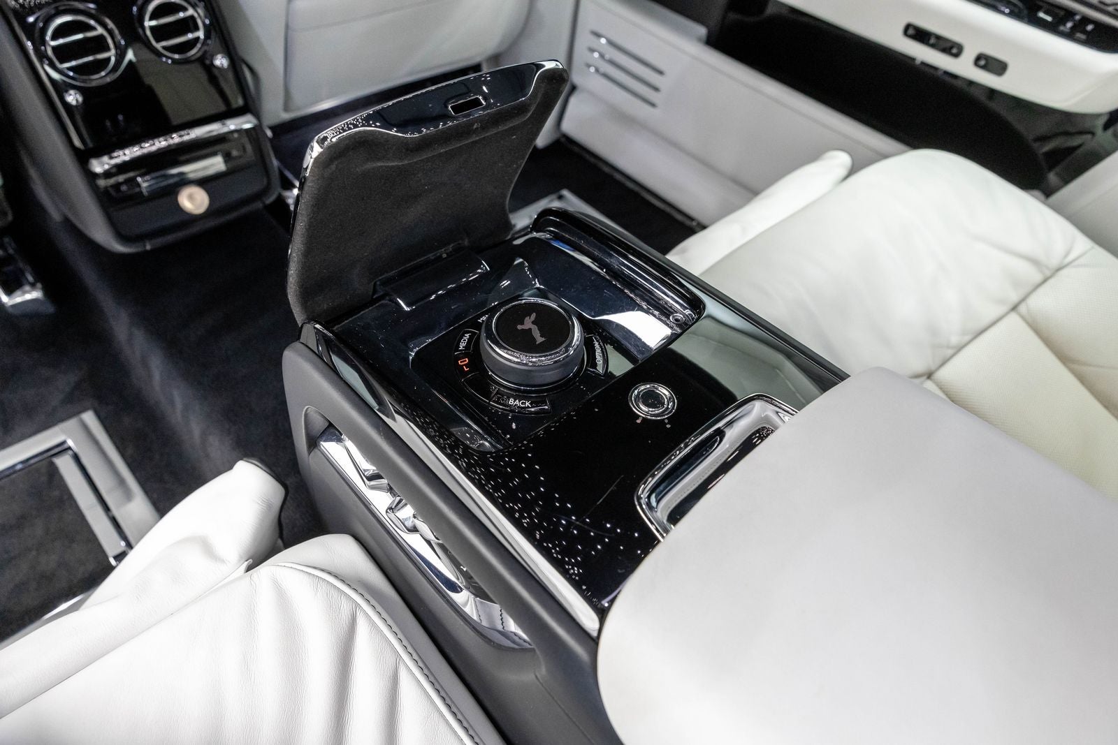 Rolls-Royce Phantom Sedán de batalla larga 2020