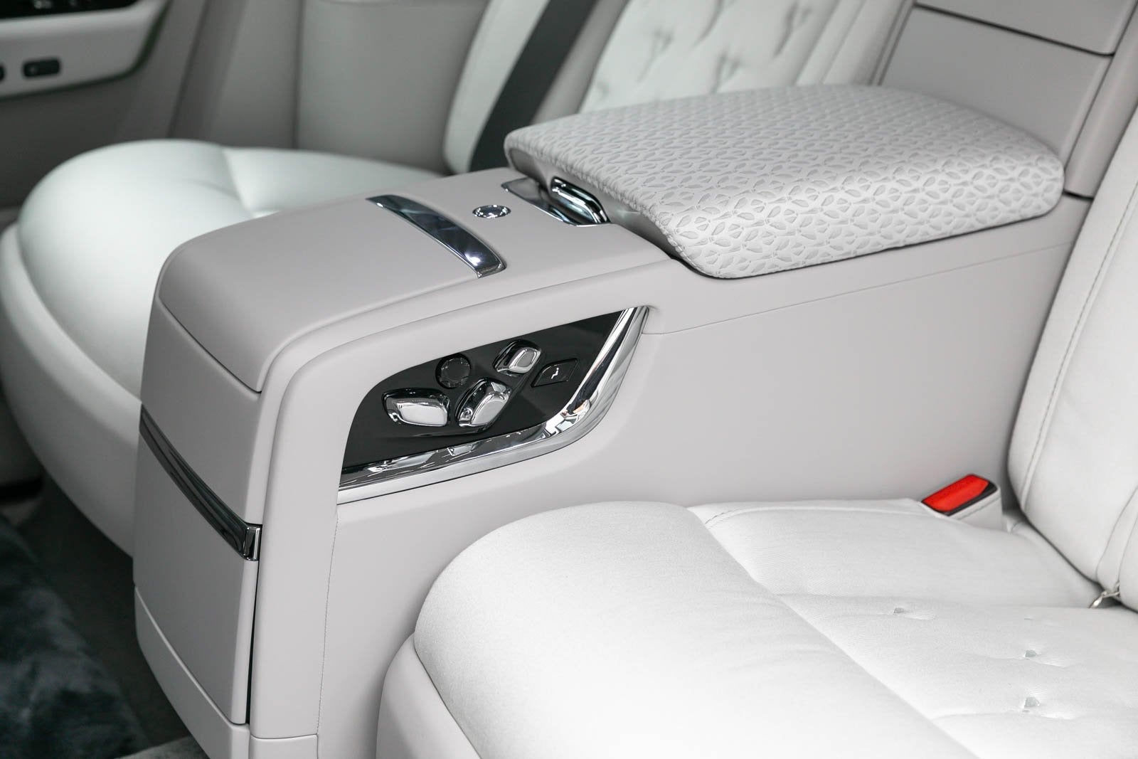 Rolls-Royce Phantom Plantino 2024