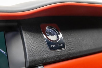Rolls-Royce Cullinan SUV 2020