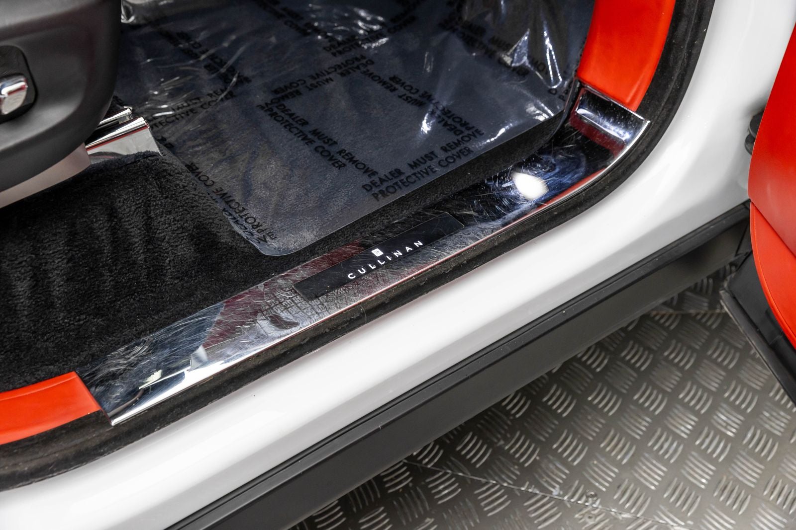 Rolls-Royce Cullinan SUV 2020