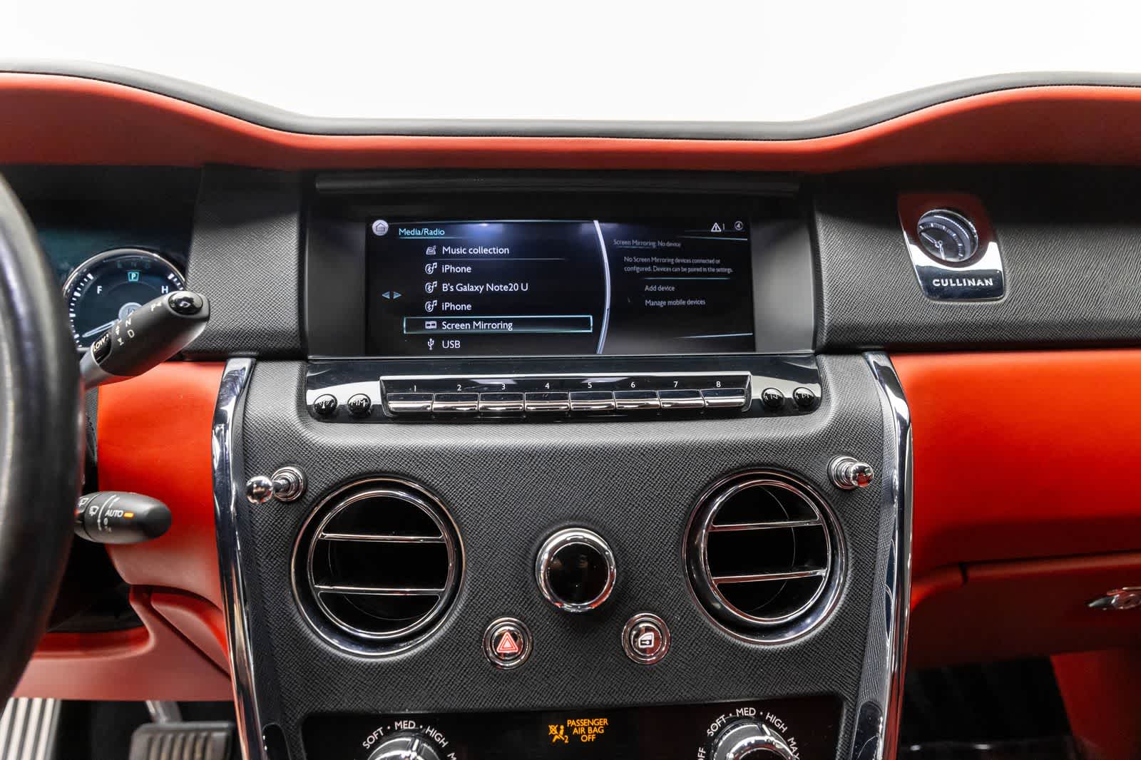 Rolls-Royce Cullinan SUV 2020