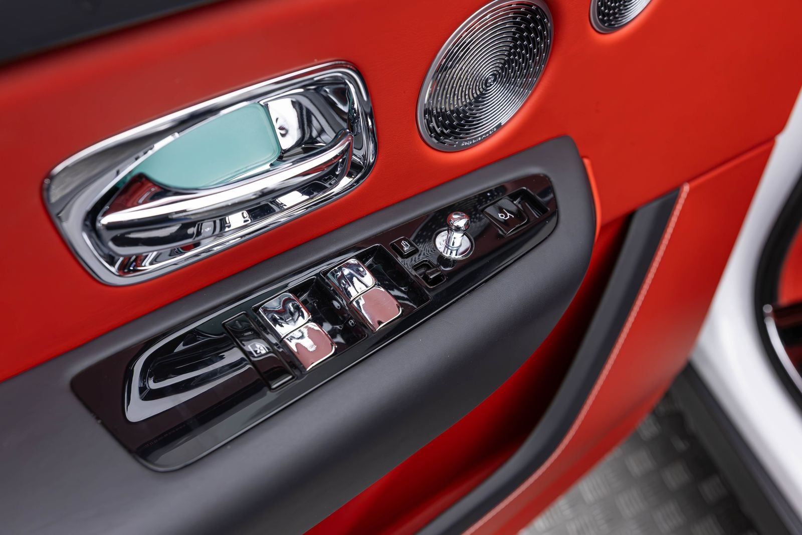 Rolls-Royce Cullinan SUV 2021