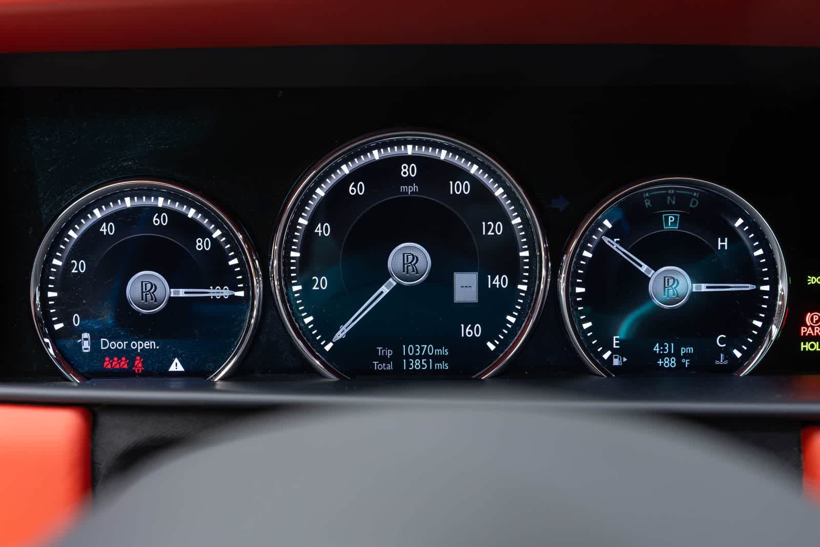 Rolls-Royce Cullinan SUV 2021