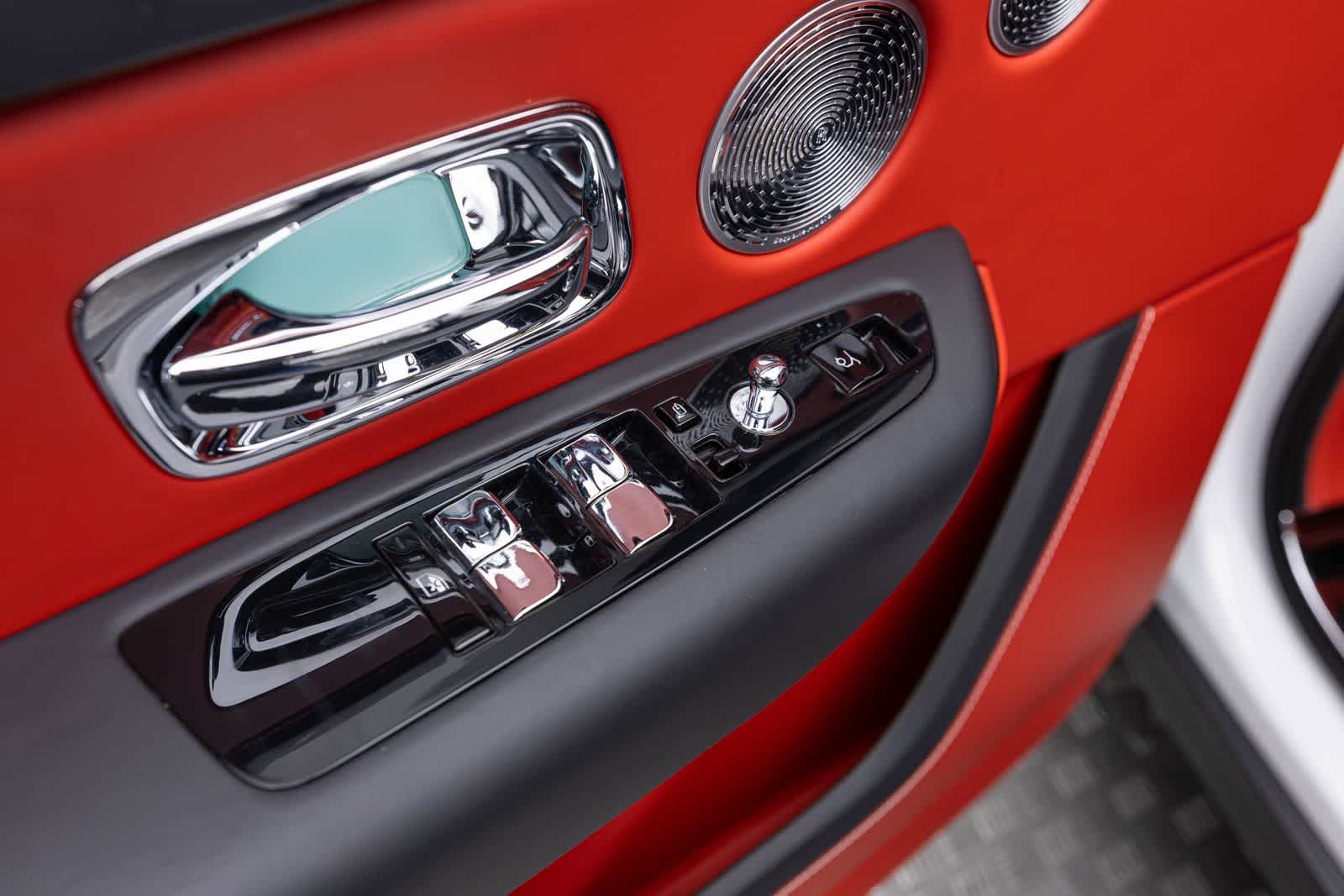 Rolls-Royce Cullinan SUV 2021