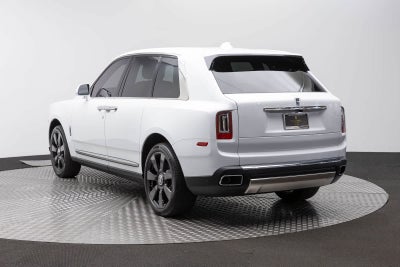 Rolls-Royce Cullinan SUV 2021