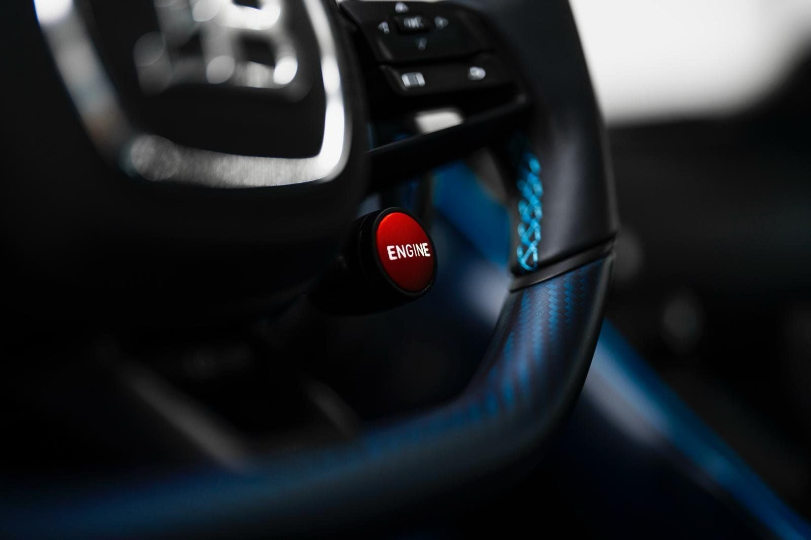 Bugatti Chiron Pure Sport 2023