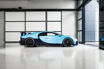 Bugatti Chiron Pure Sport 2023