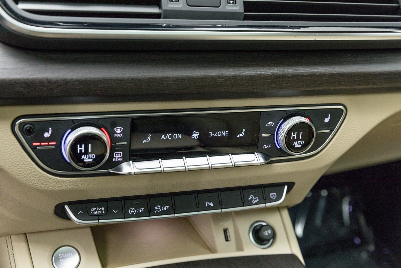 Audi Q5 S line Premium Plus 2024