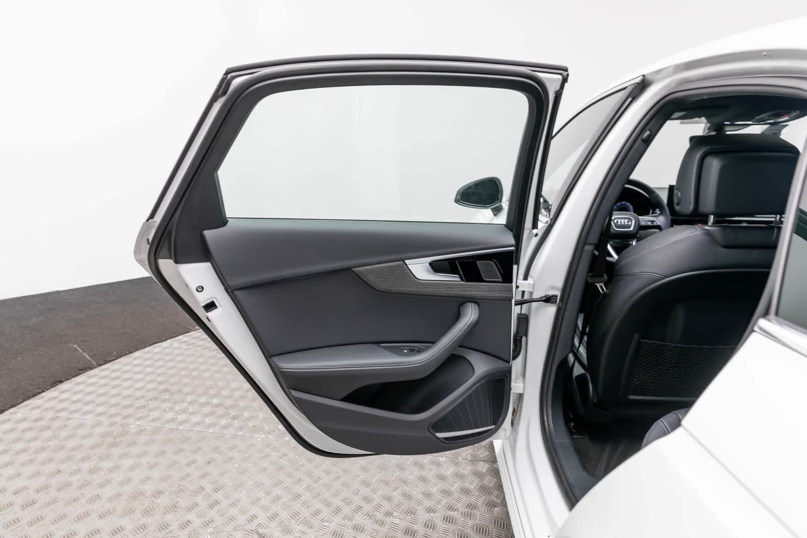 Audi A4 Sedán S line Premium Plus 2024