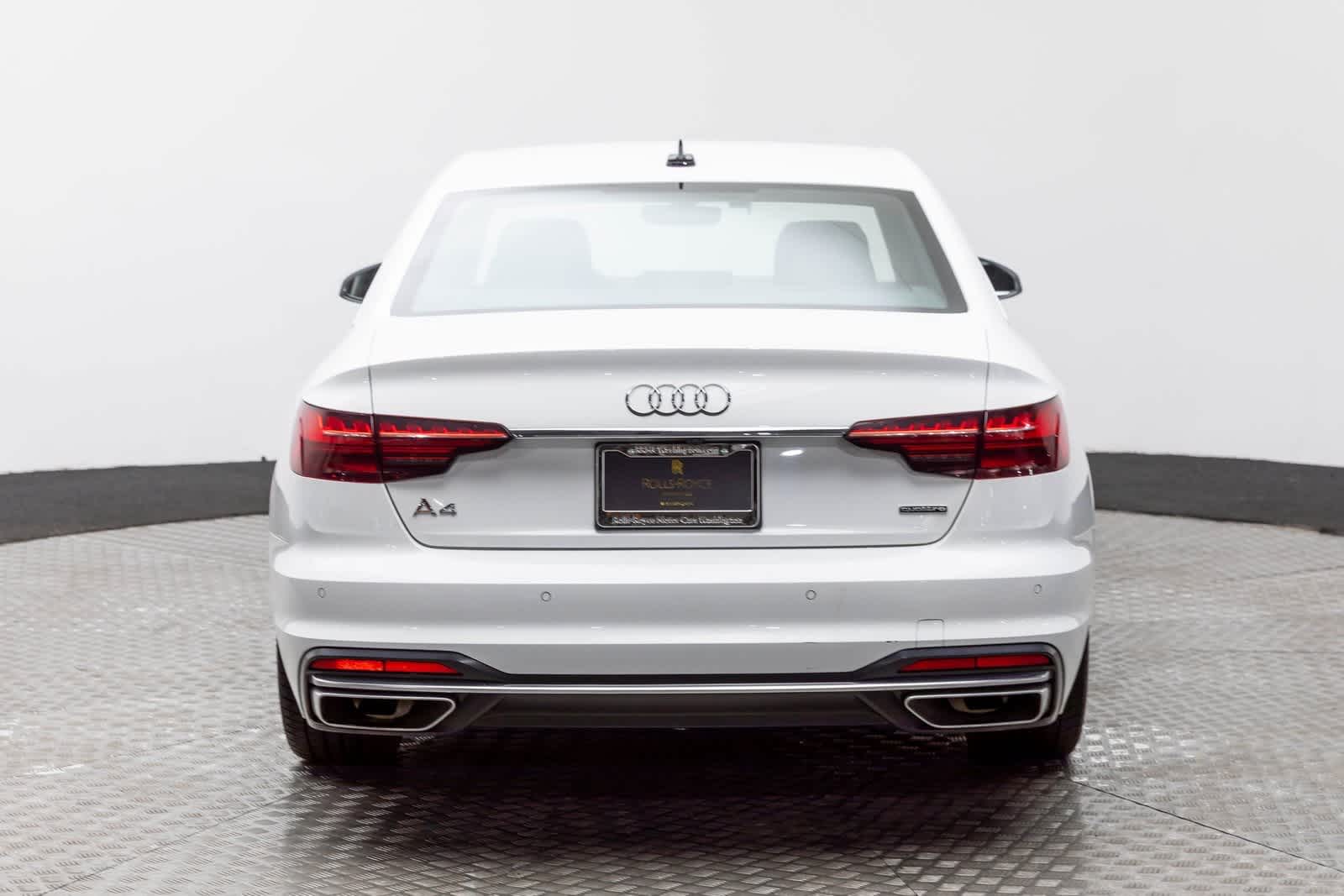 Audi A4 Sedán S line Premium Plus 2024