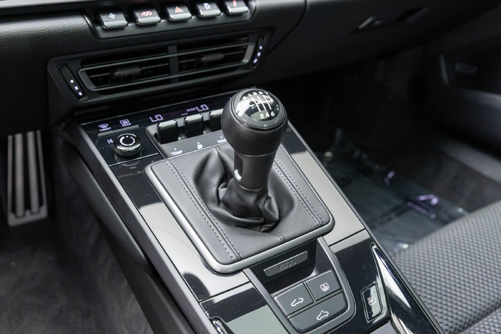 Porsche 911 Carrera T 2024