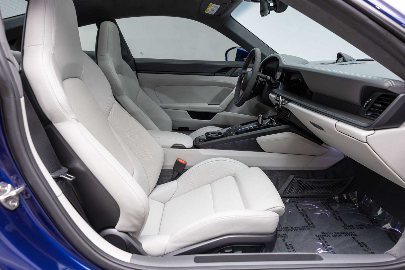 Porsche 911 Carrera GTS 2024