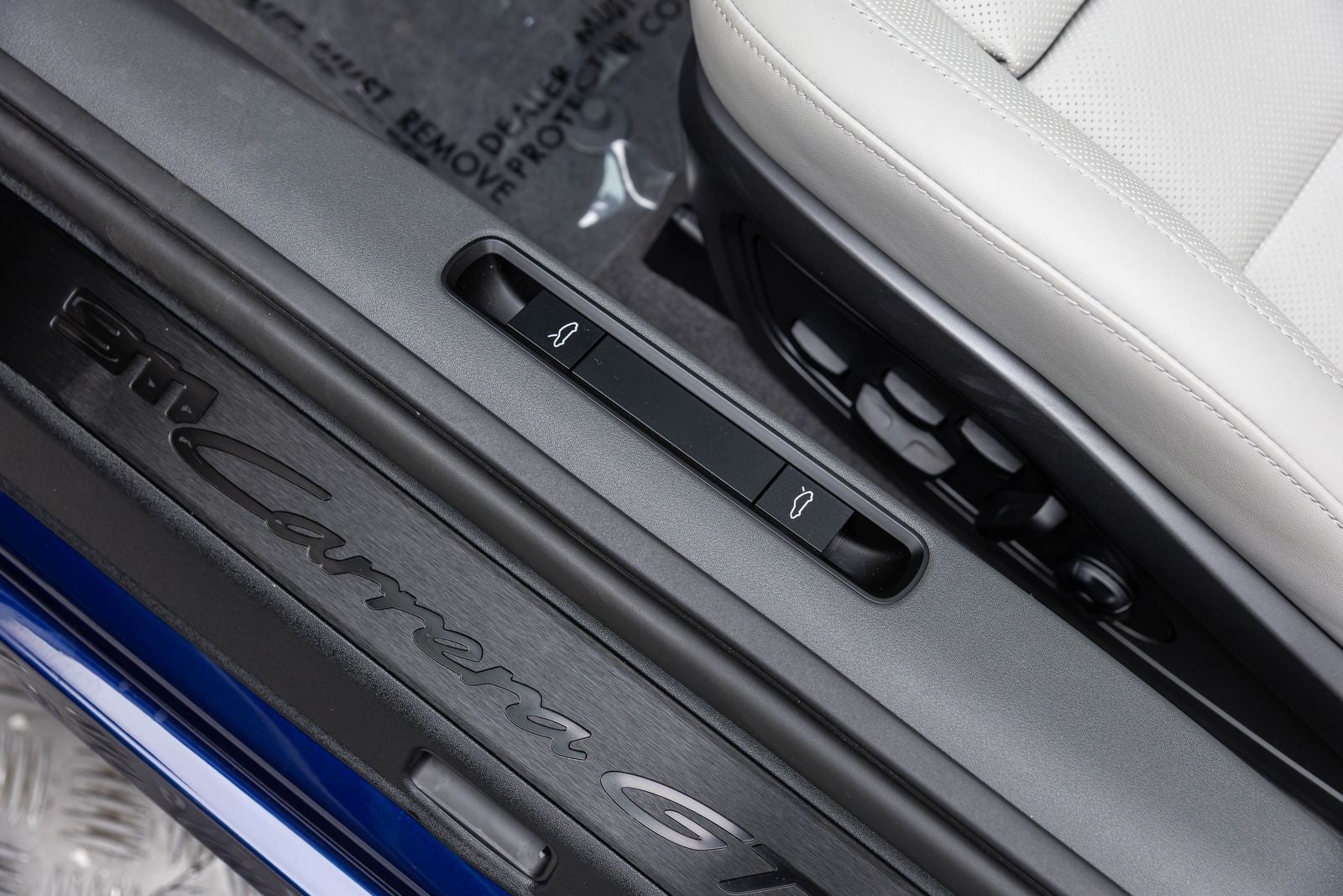Porsche 911 Carrera GTS 2024