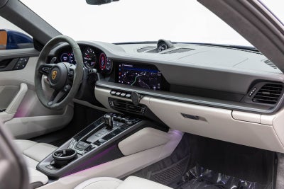 Porsche 911 Carrera GTS 2024