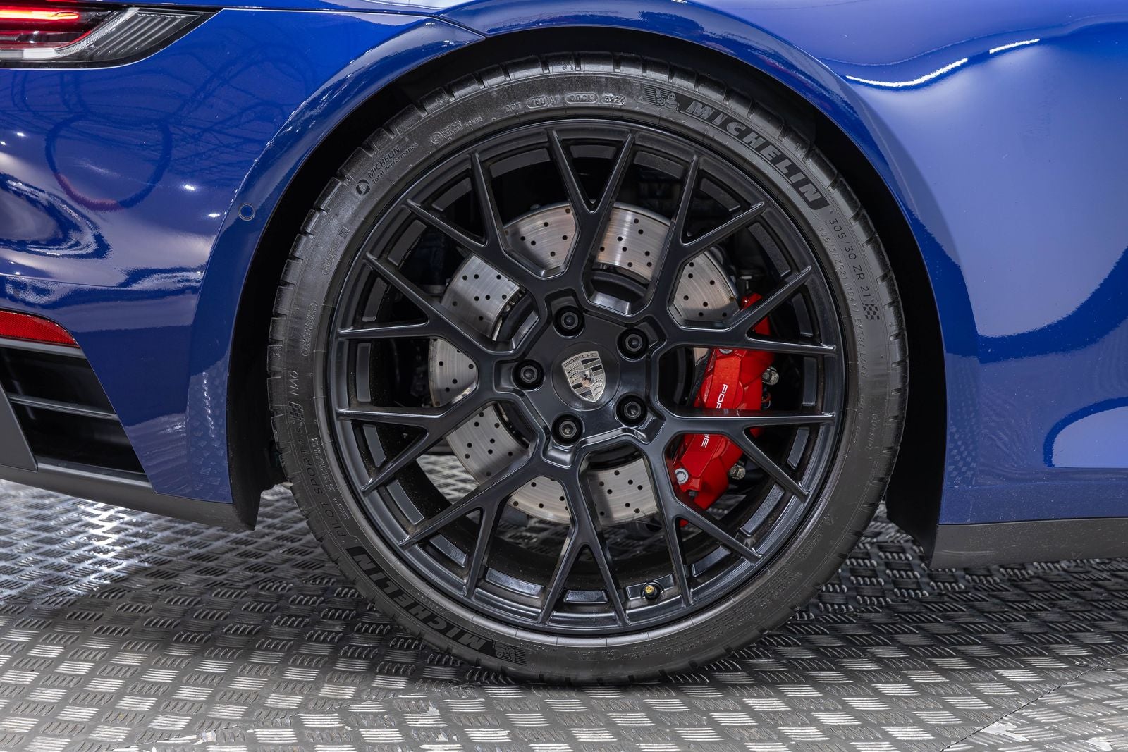 Porsche 911 Carrera GTS 2024