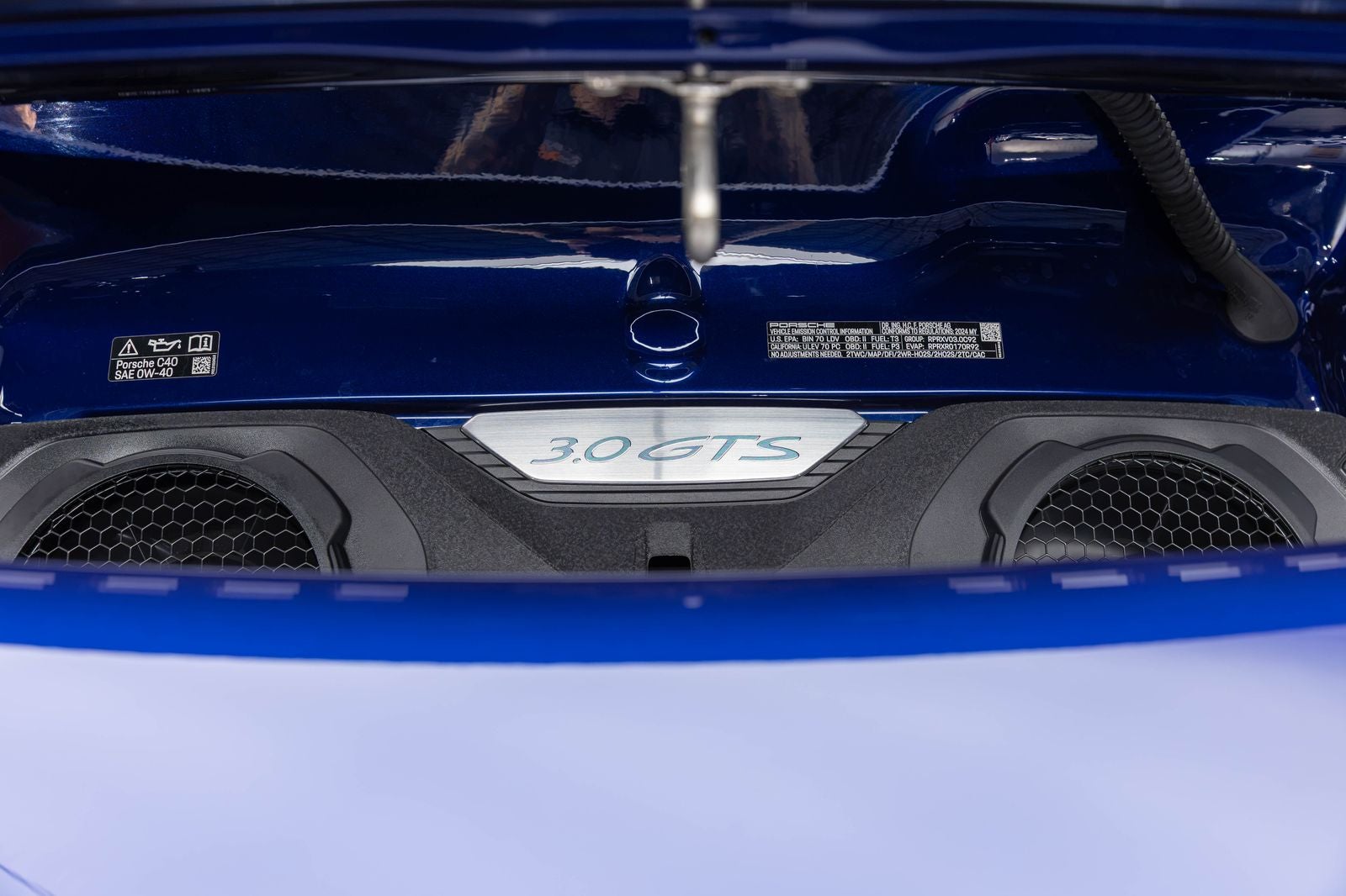 Porsche 911 Carrera GTS 2024