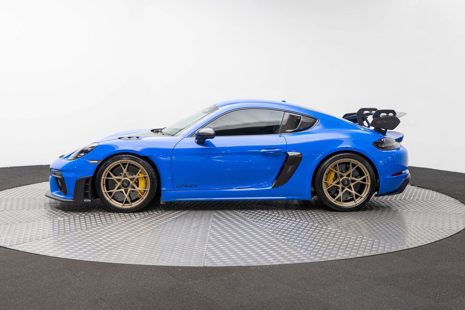 Porsche 718 Cayman GT4 RS 2025