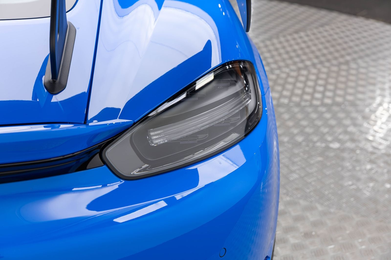 Porsche 718 Cayman GT4 RS 2025