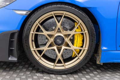 Porsche 718 Cayman GT4 RS 2025