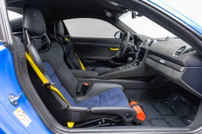 Porsche 718 Cayman GT4 RS 2025