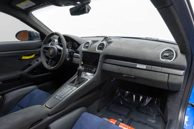 Porsche 718 Cayman GT4 RS 2025