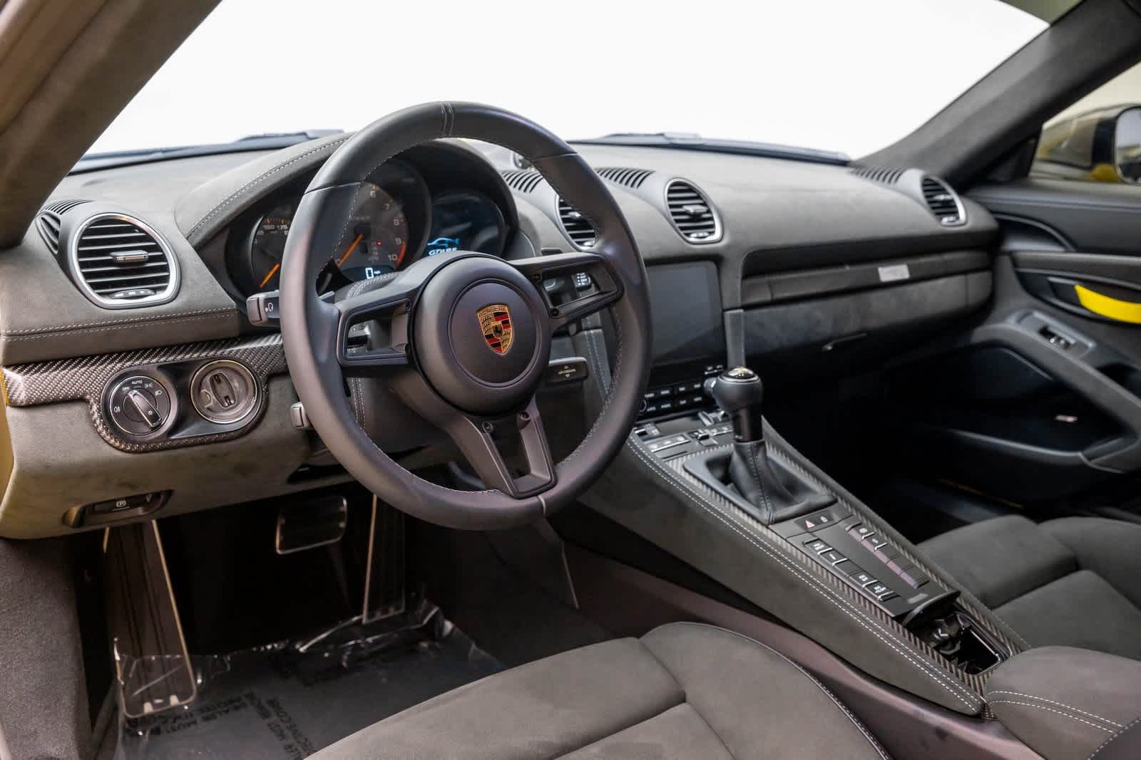 2024 Porsche 718 Cayman GT4 RS