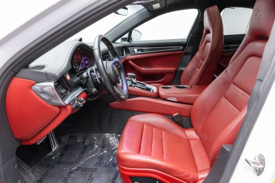 Porsche Panamera 4 2023
