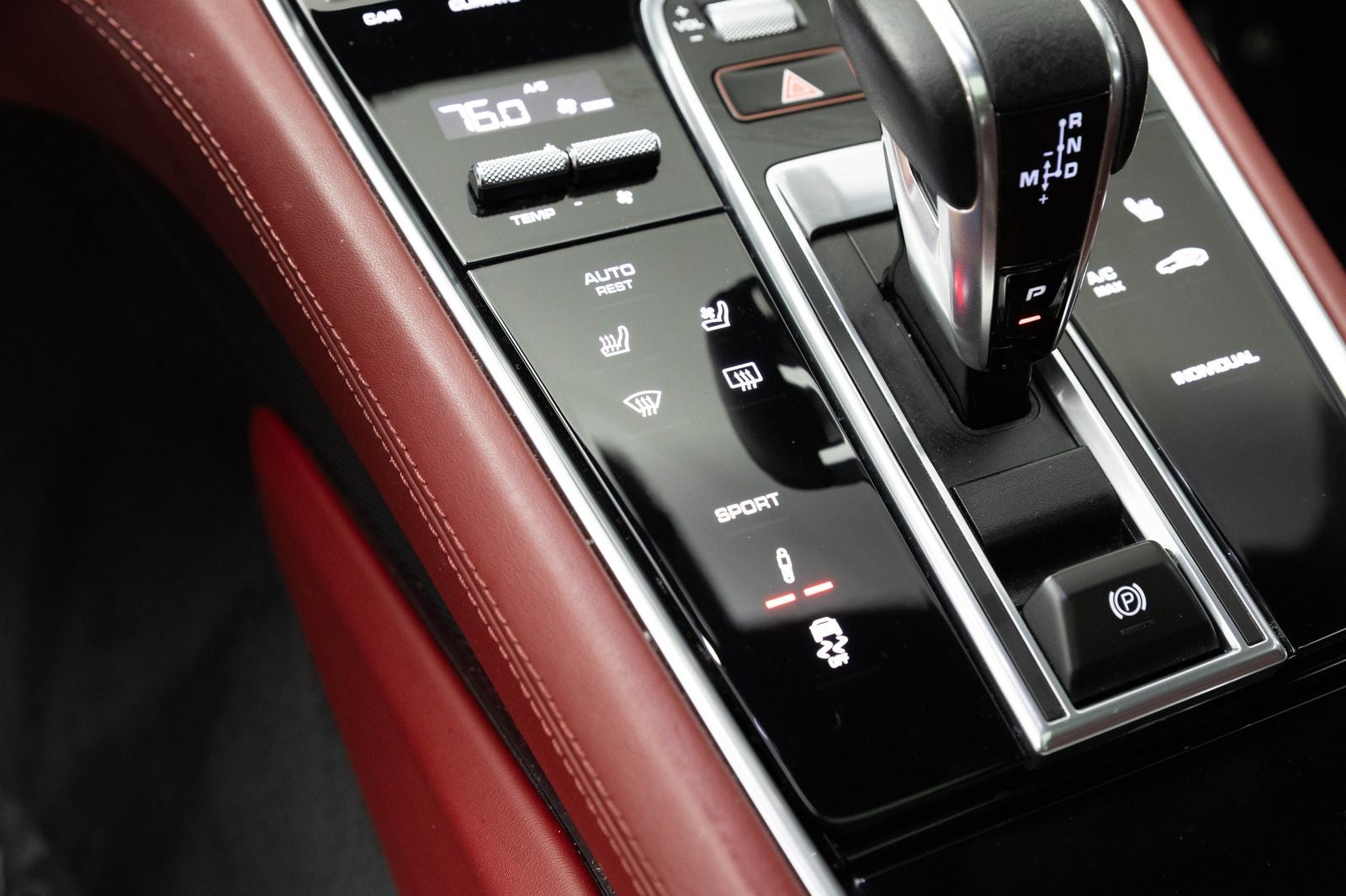 Porsche Panamera 4 2023
