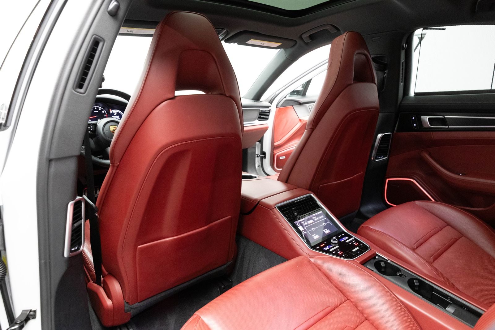 Porsche Panamera 4 2023