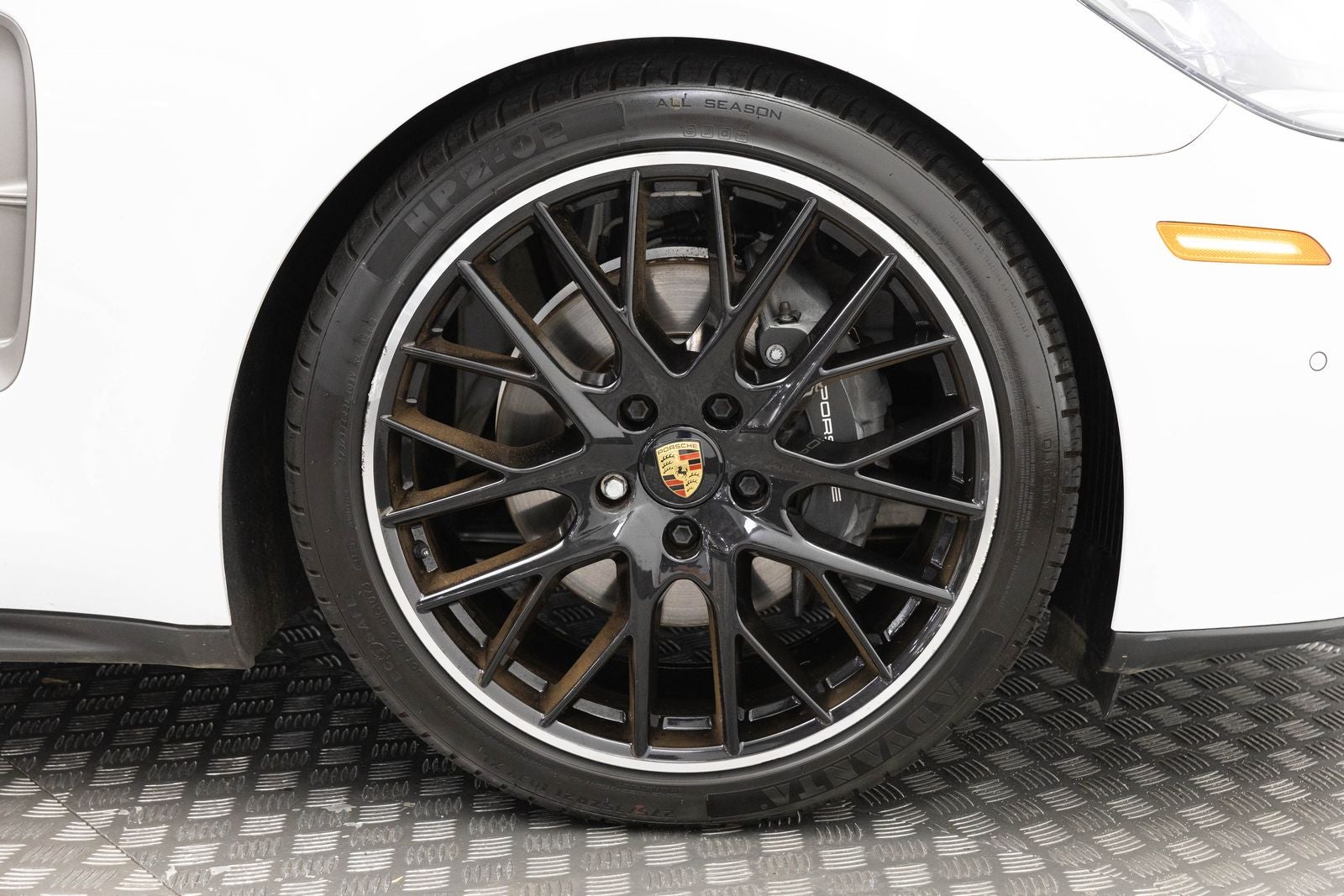 Porsche Panamera 4 2023