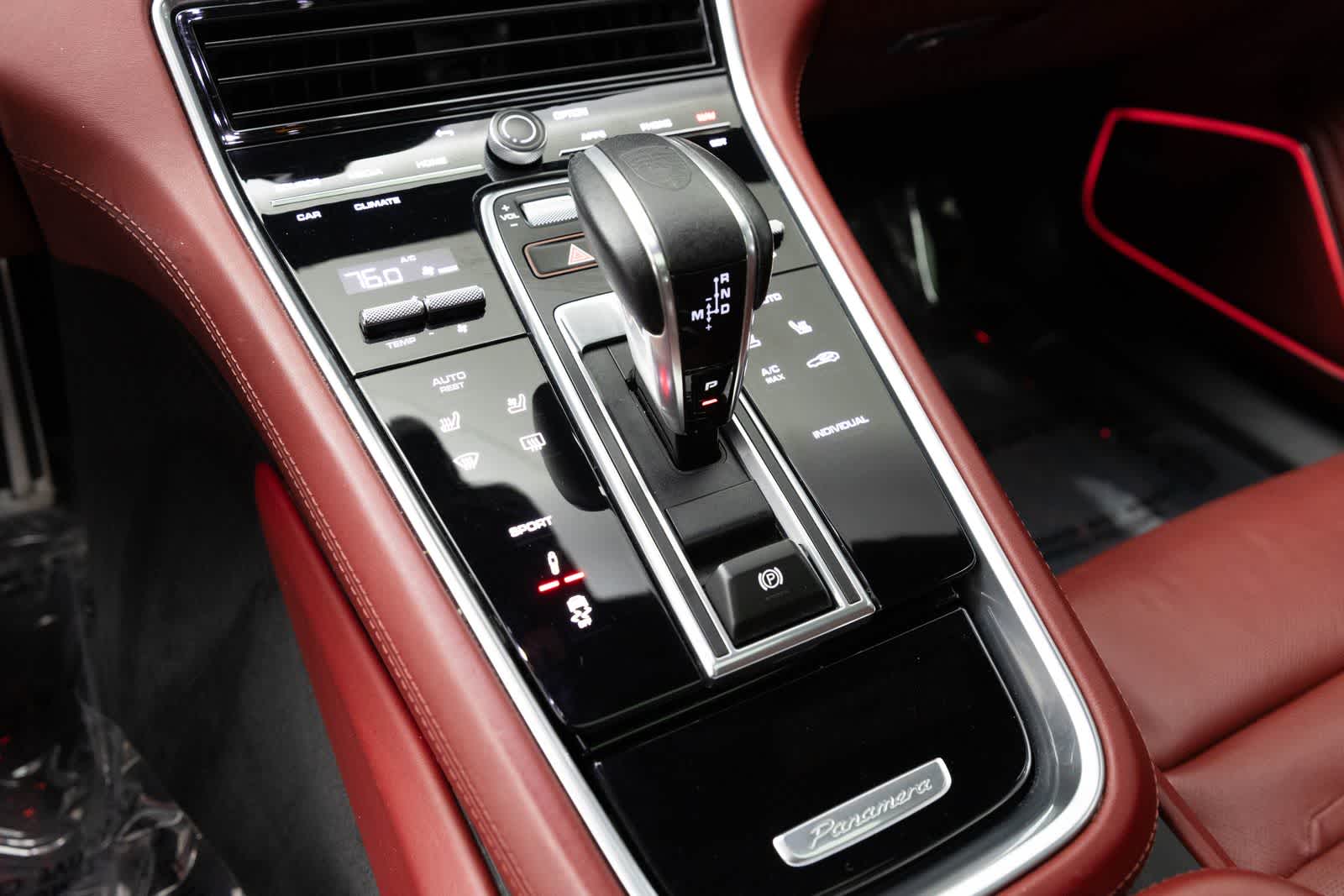 Porsche Panamera 4 2023