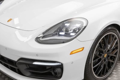 Porsche Panamera 4 2023