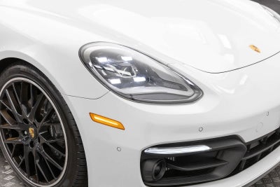 Porsche Panamera 4 2023