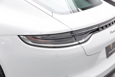 Porsche Panamera 4 2023