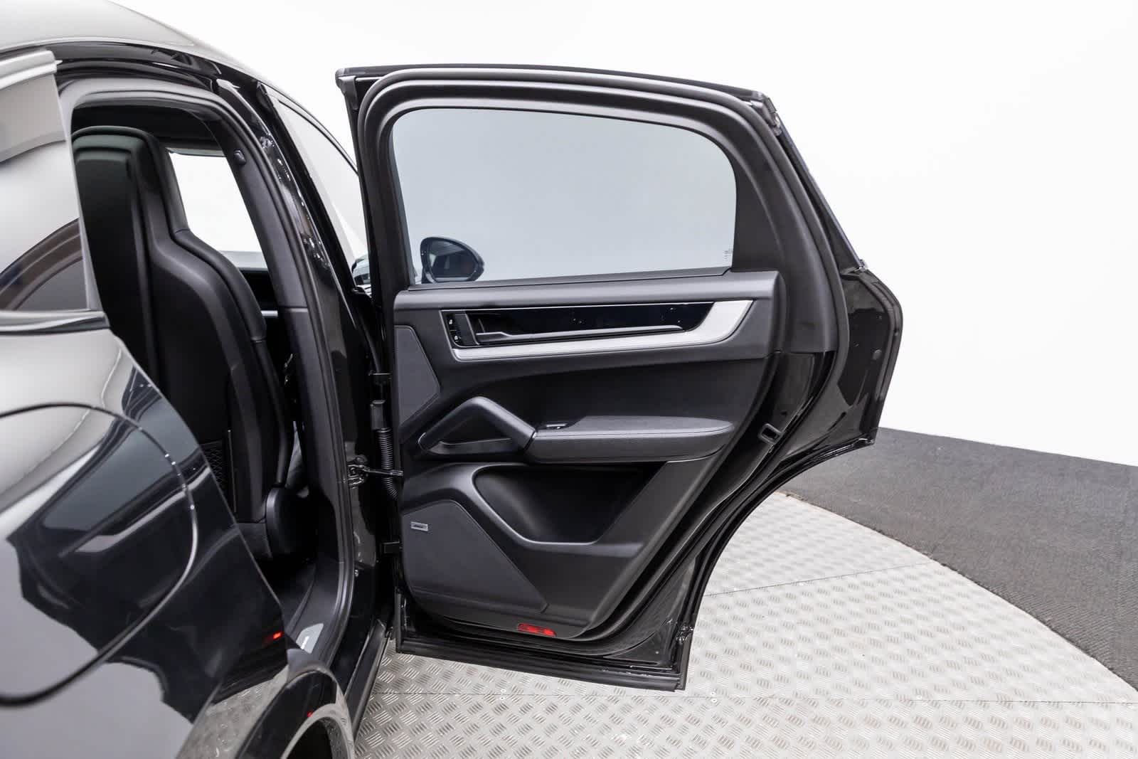 Porsche Cayenne S E-Hybrid 2024