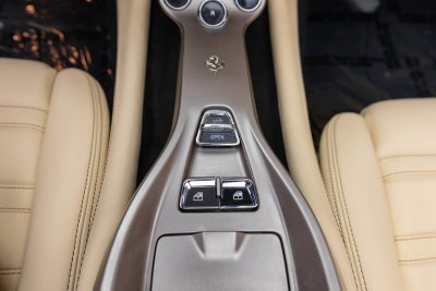 Ferrari California de 2 puertas descapotable de 2010