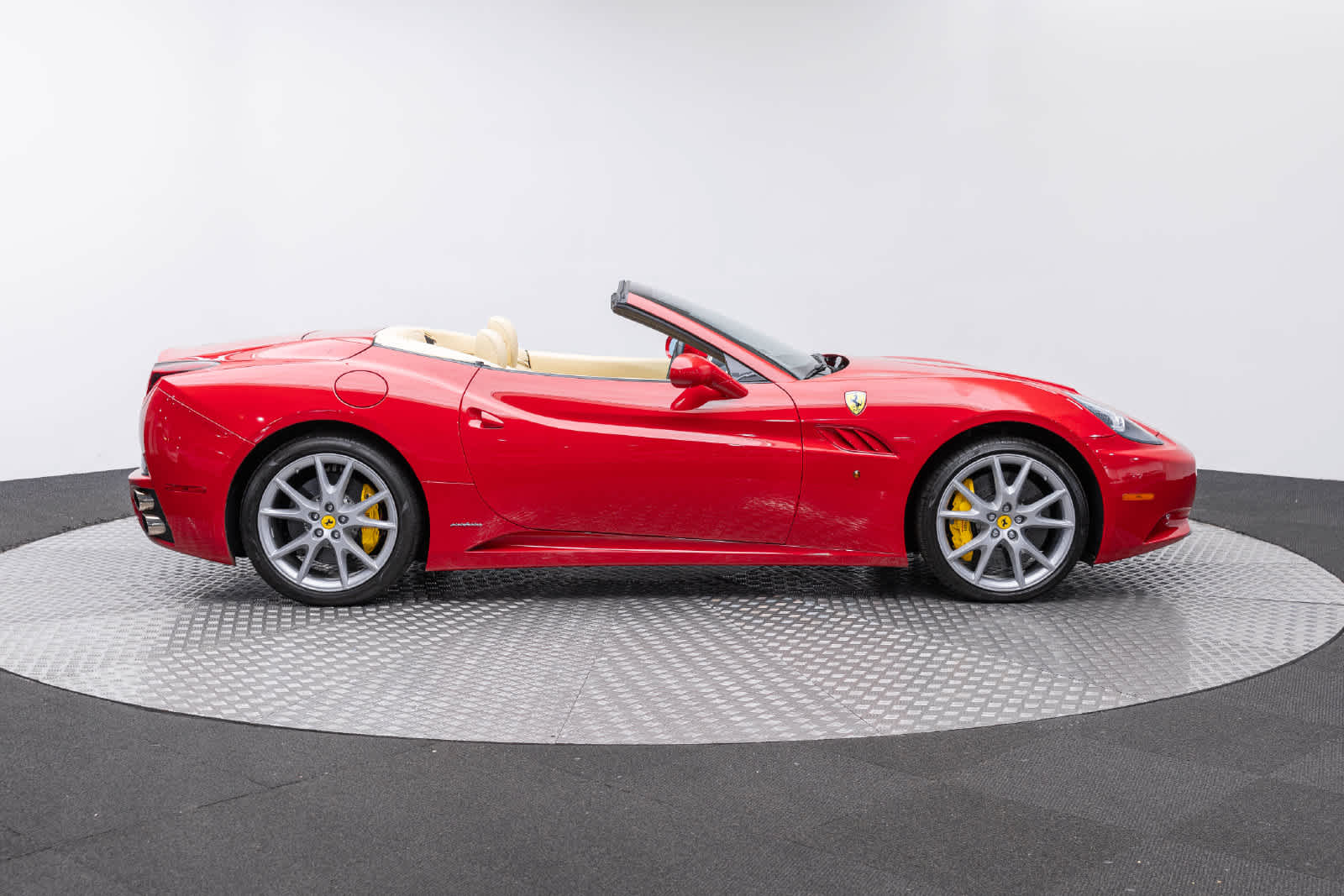 Ferrari California de 2 puertas descapotable de 2010