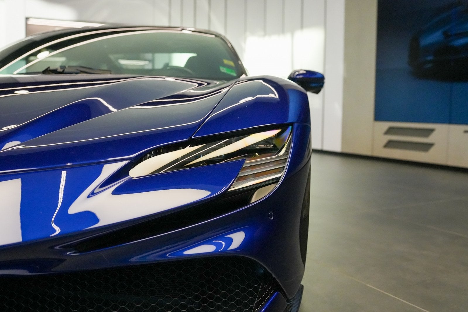 2022 Ferrari SF90 Spider Descapotable