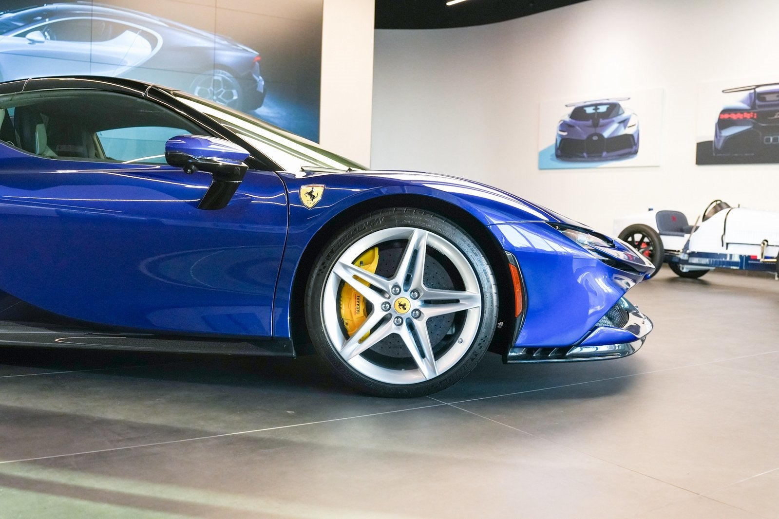 2022 Ferrari SF90 Spider Descapotable