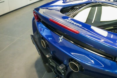 2022 Ferrari SF90 Spider Descapotable