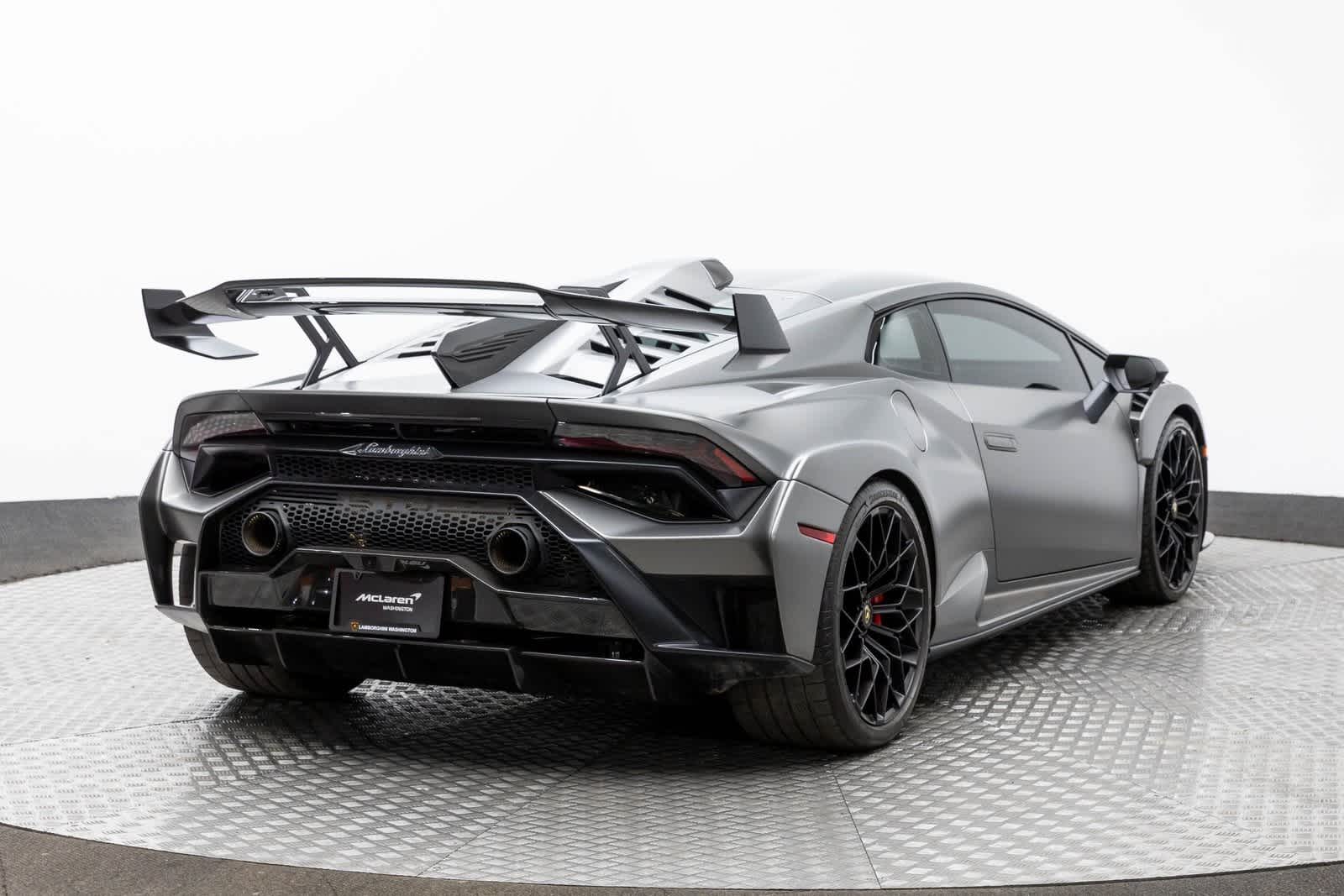 Lamborghini Huracán STO Coupé 2022