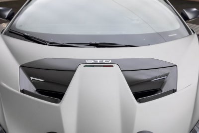 Lamborghini Huracán STO Coupé 2022