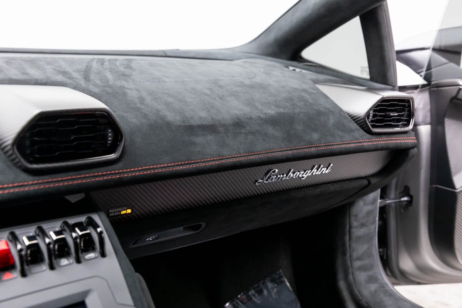 Lamborghini Huracán STO Coupé 2022