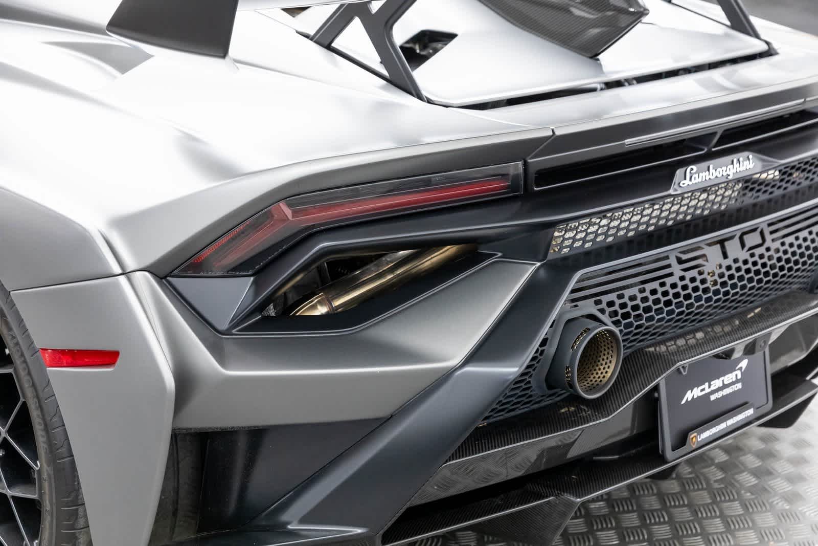 Lamborghini Huracán STO Coupé 2022