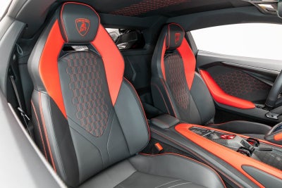 2024 Lamborghini Revuelto Coupé