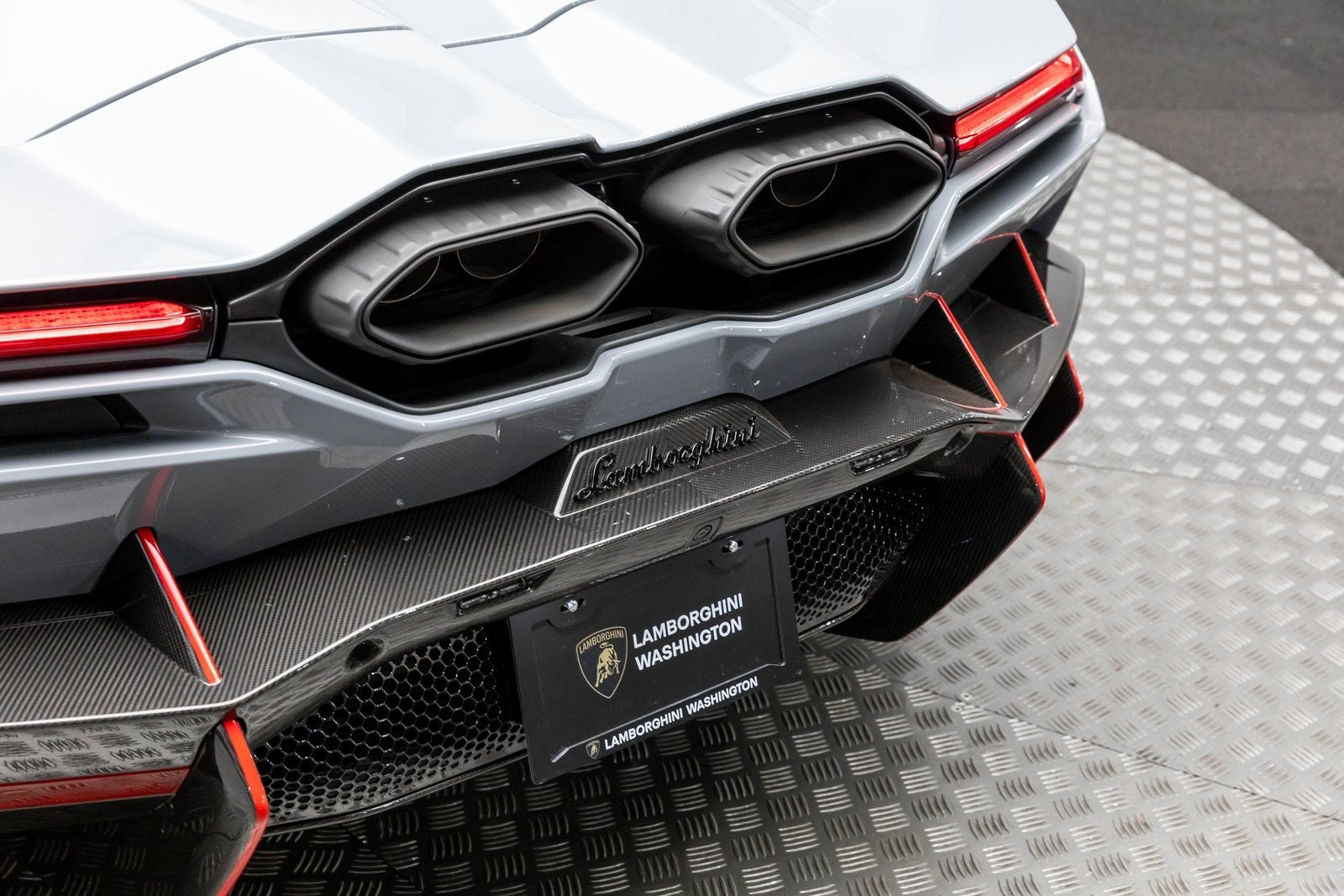 2024 Lamborghini Revuelto Coupé